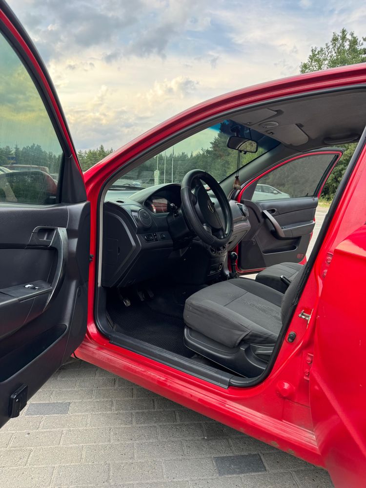Chevrolet Aveo 2007, 1.5 ГАЗ/БЕНЗИН