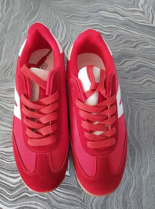 Buty nowe 38 zamsz i materiał sportowe