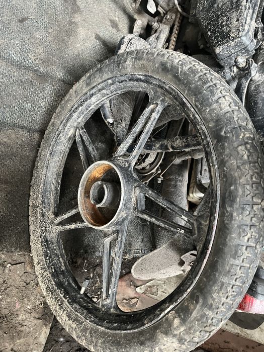 Продам колесо переднє альфа