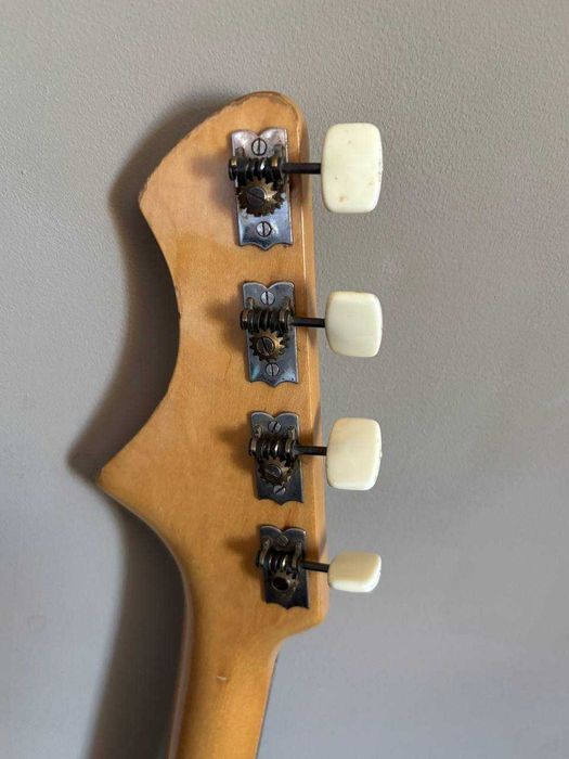 Бас гитара Jolana Typhoon II раритетная 1965 года  Торг