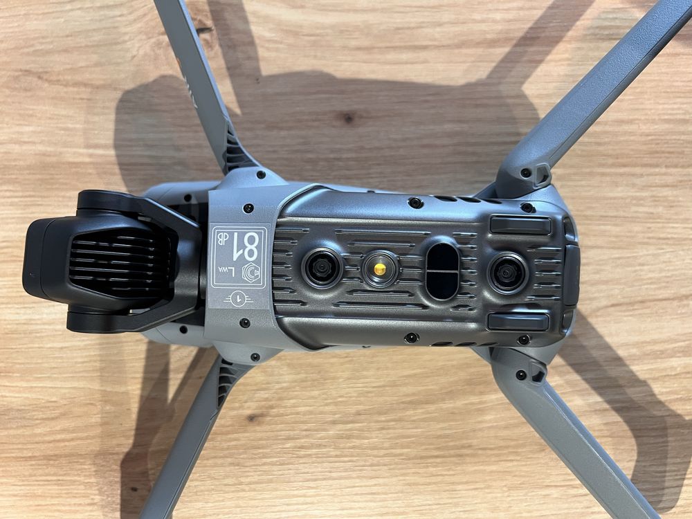 DJI mavic AIR 3 ipad plus ładowarka