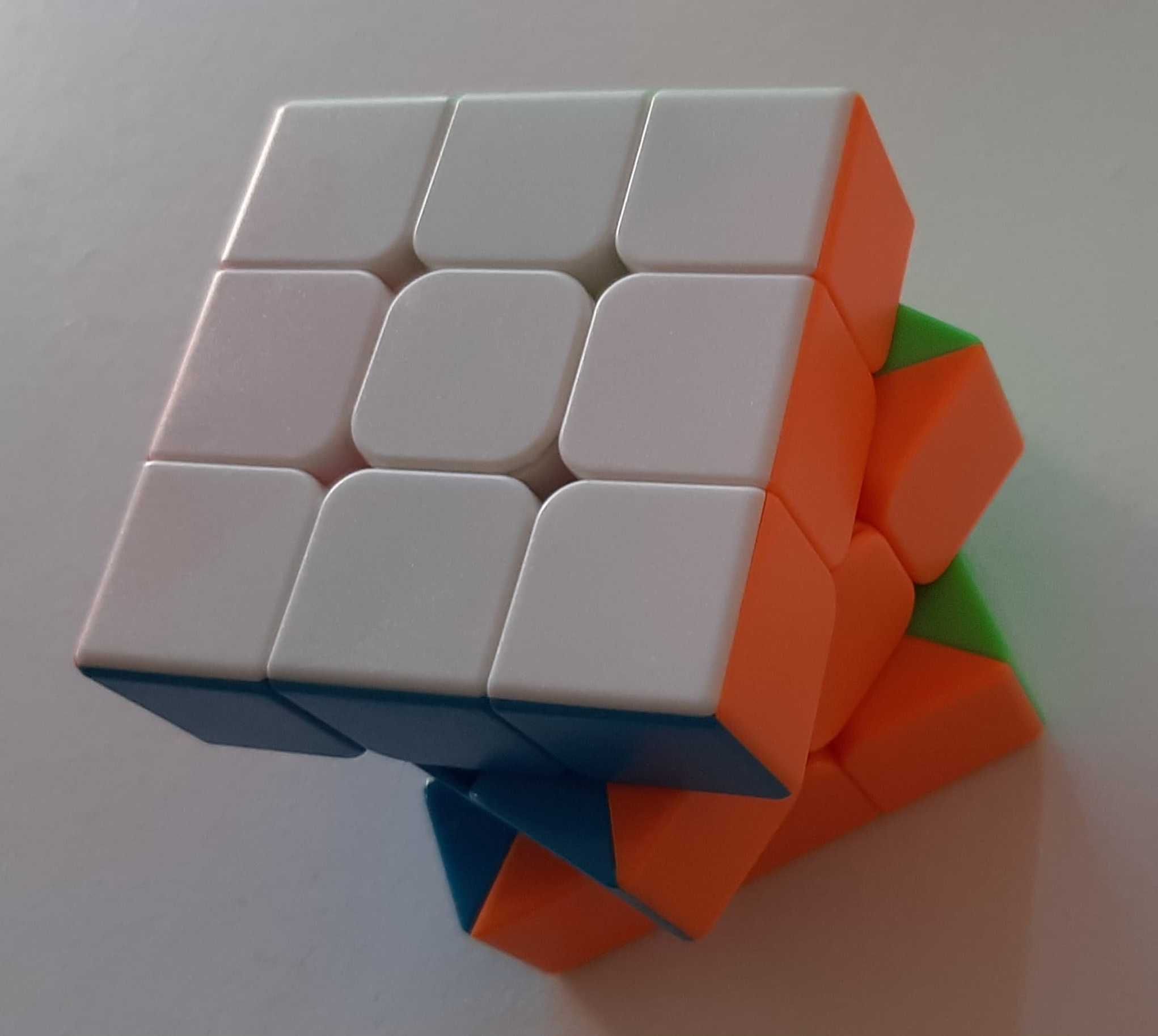 Cubo Mágico 3X3X3 NOVO