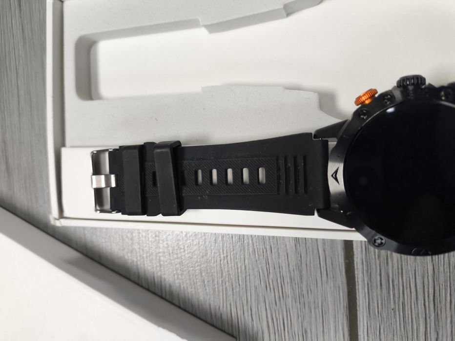 Smartwatch męski 1,53" AMOLED 124 + trybów sportowych SpO2 IP68