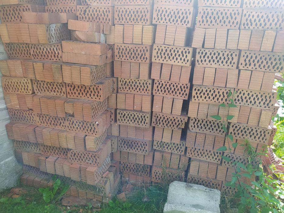 Cegła 25x12x5 4tys sztuk