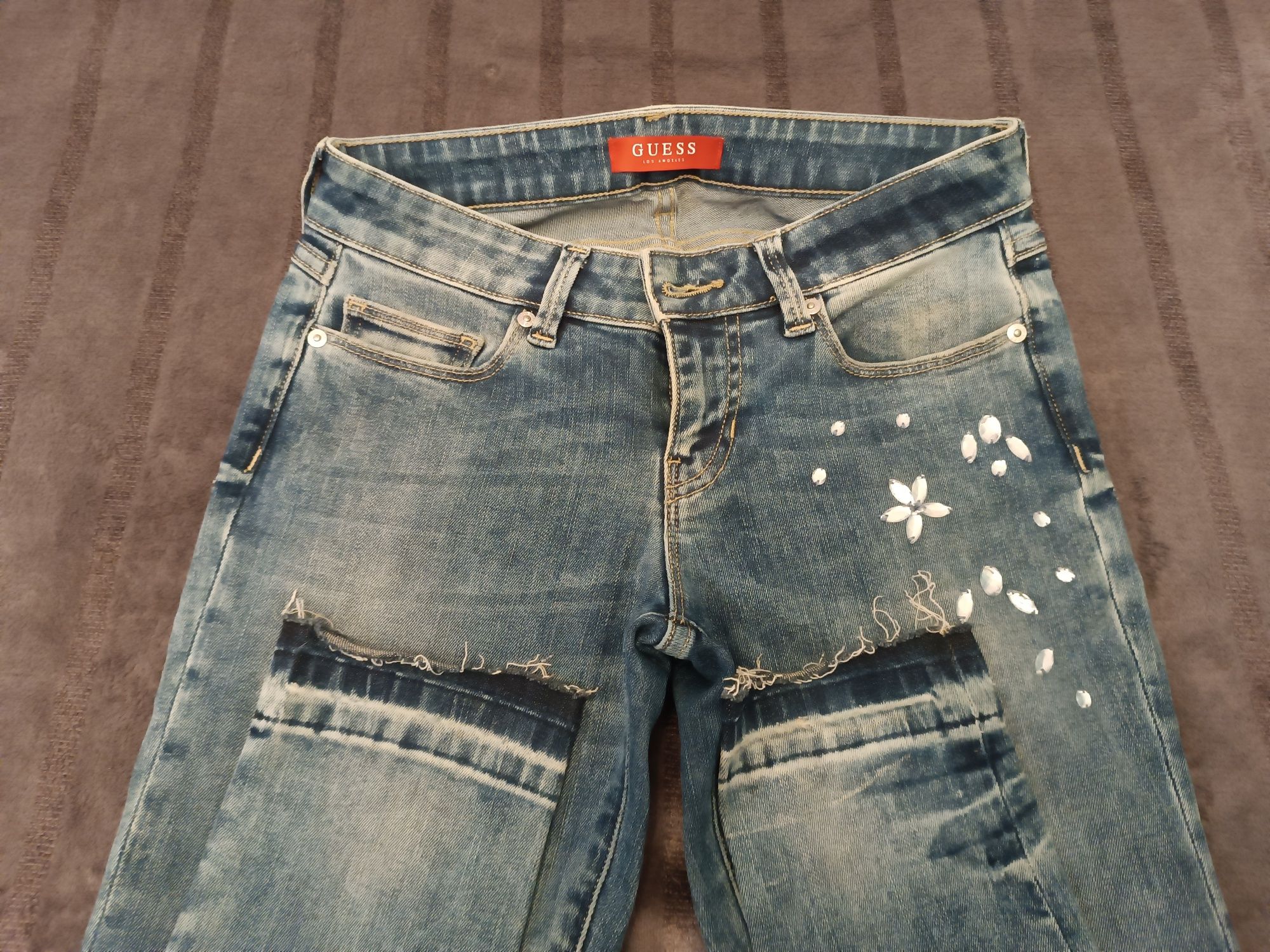 Jeansy rurki guess rozmiar 36