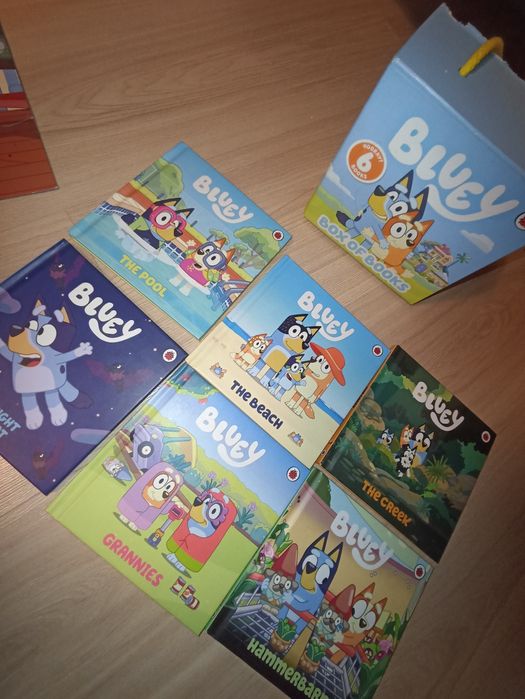 Bluey książki + puzzle + bańki