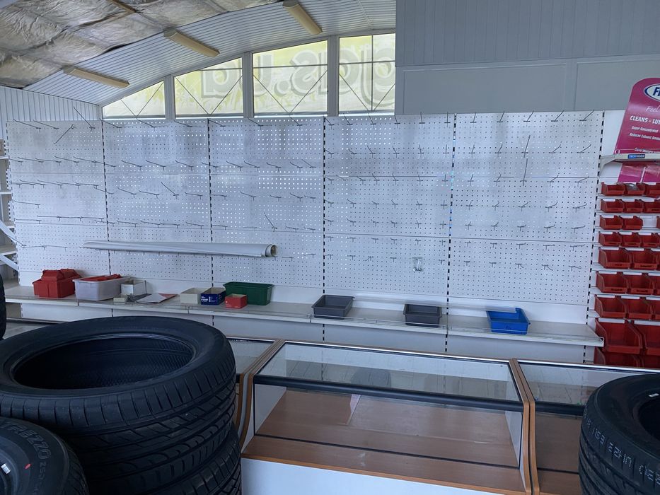 стеллажи металлические витрина