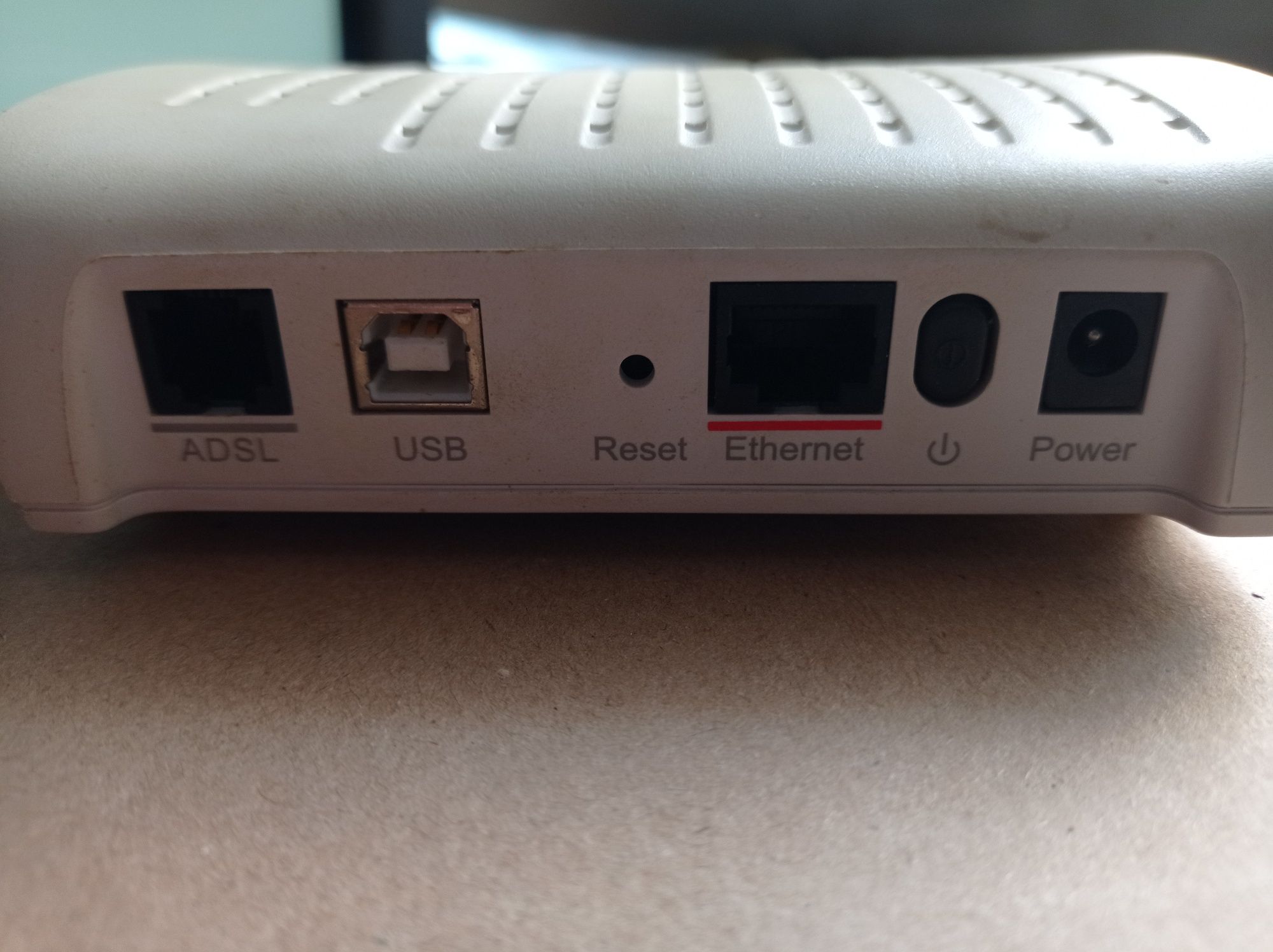 Modem Router ZTE ZXDSL 831 ALL