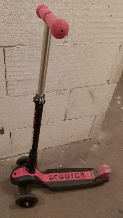 Hulajnoga dla dziewczynki 3 kołowa