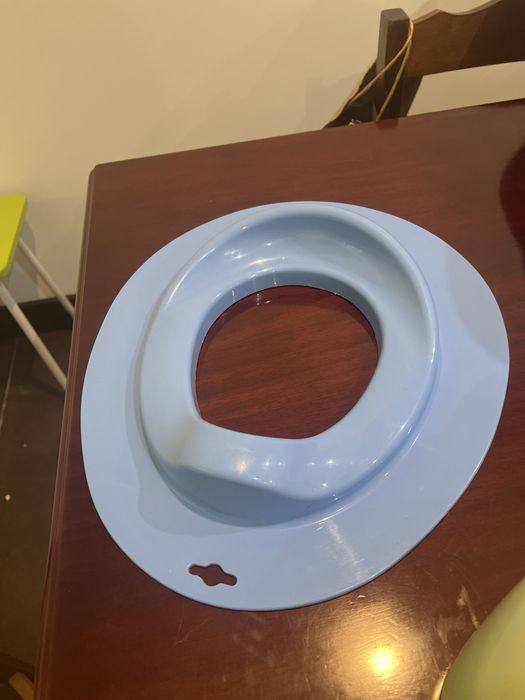 Bacio e tampa da sanita para bebe