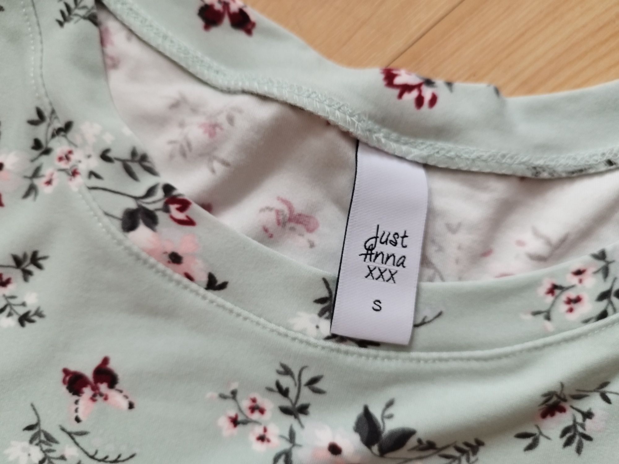 Dopasowana bluzka Basic S M