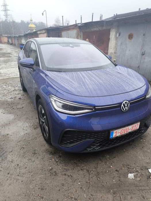Aвтомобіль Wolwagen ID5 PRO