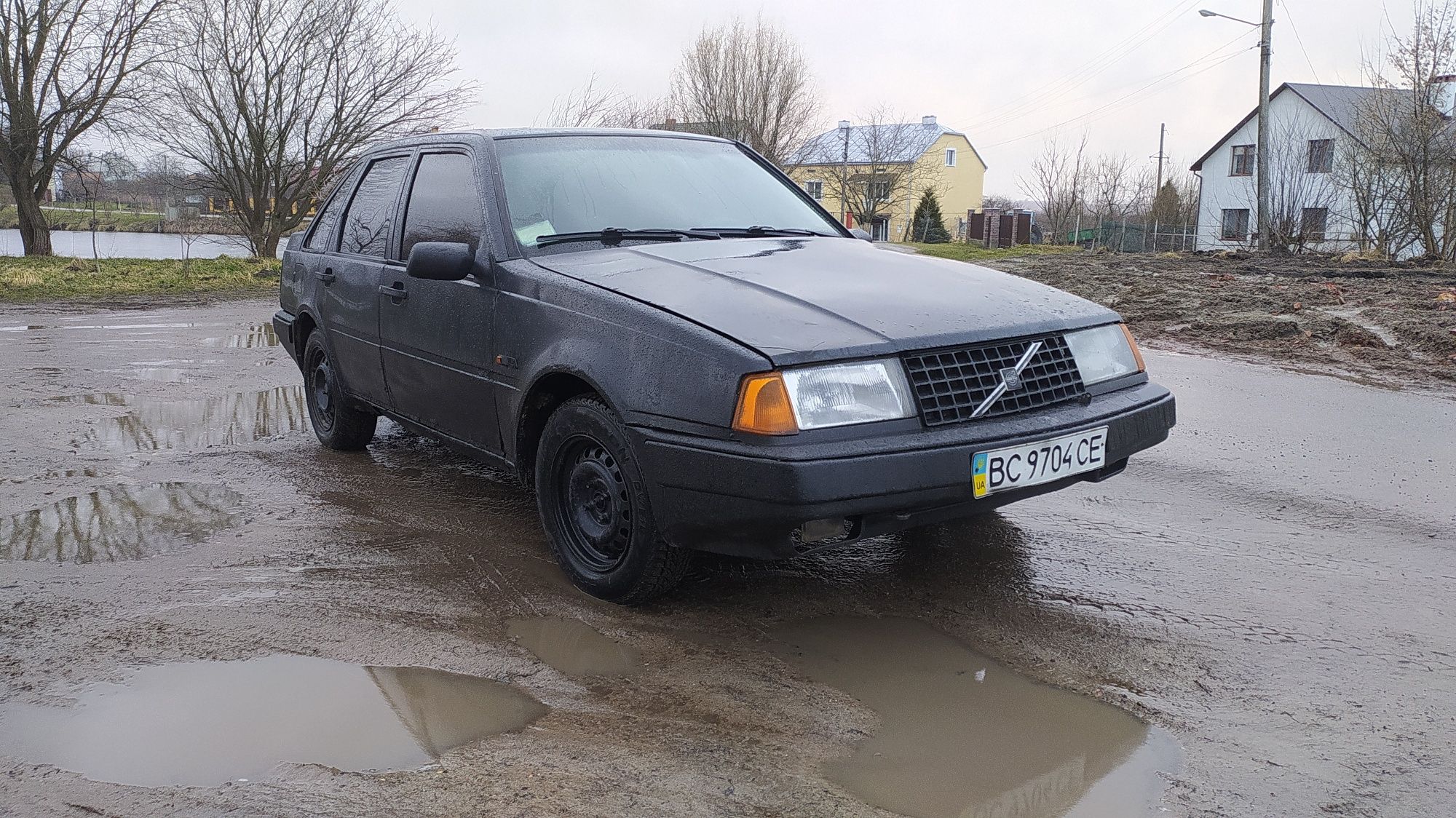 Продам Volvo 440