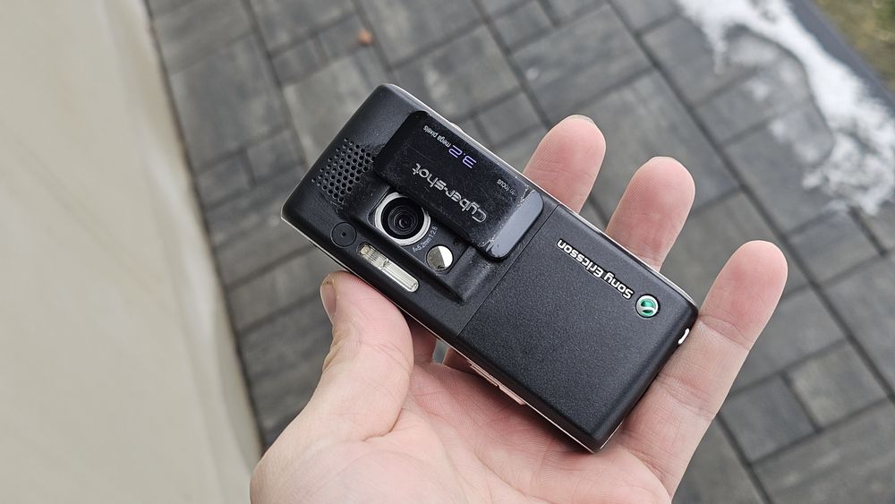 Sony Ericsson K800i. Sprawny, bez blokady sim