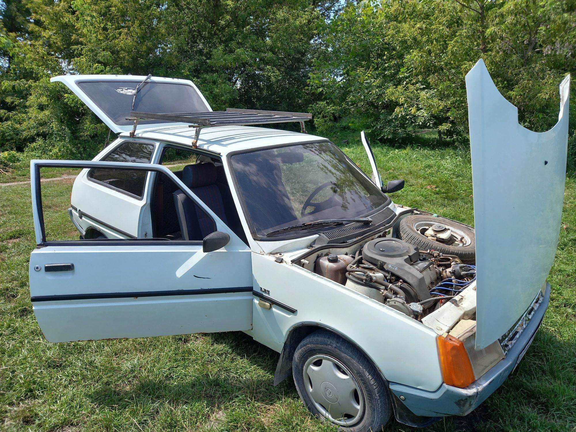 Продам таврію  .