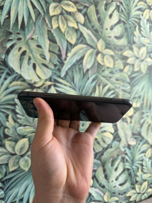 iPhone 11 Black 128GB Neverlock 92% акумулятор Айфон 11 ідеал Обмін