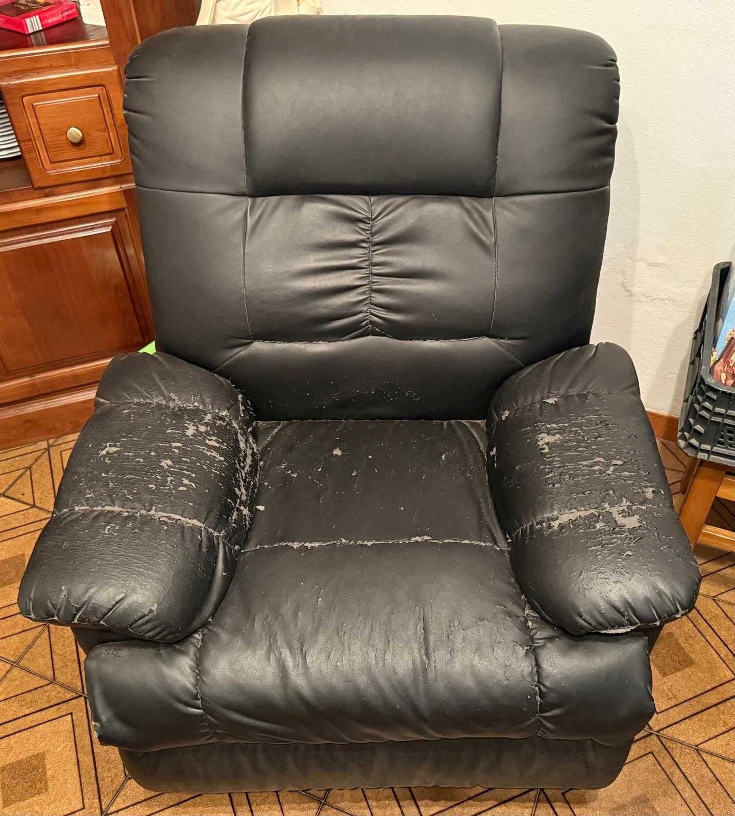 Poltrona com sistema de massagens