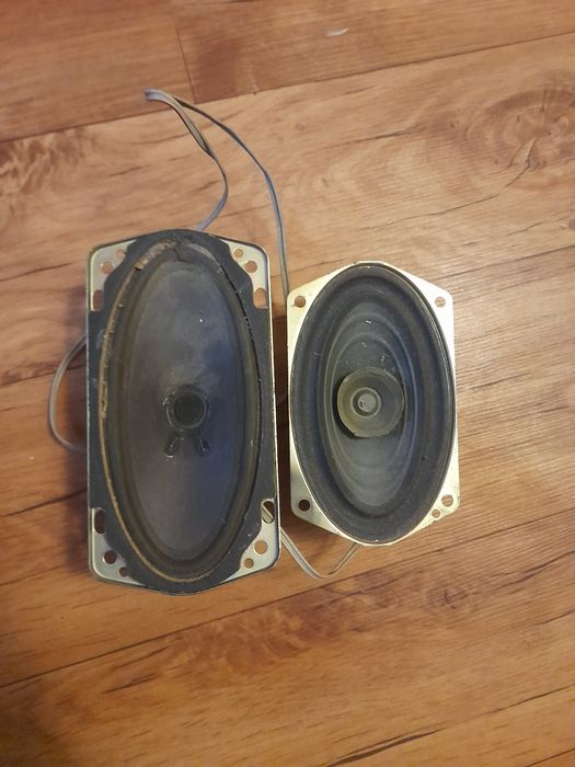 Динамики громко говоритель