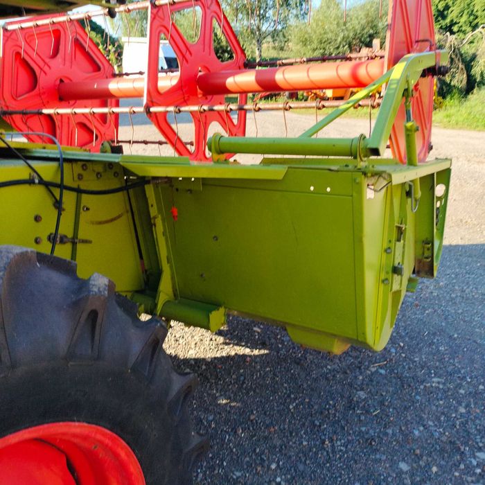 Kombjan zbożowy claas dominator 38