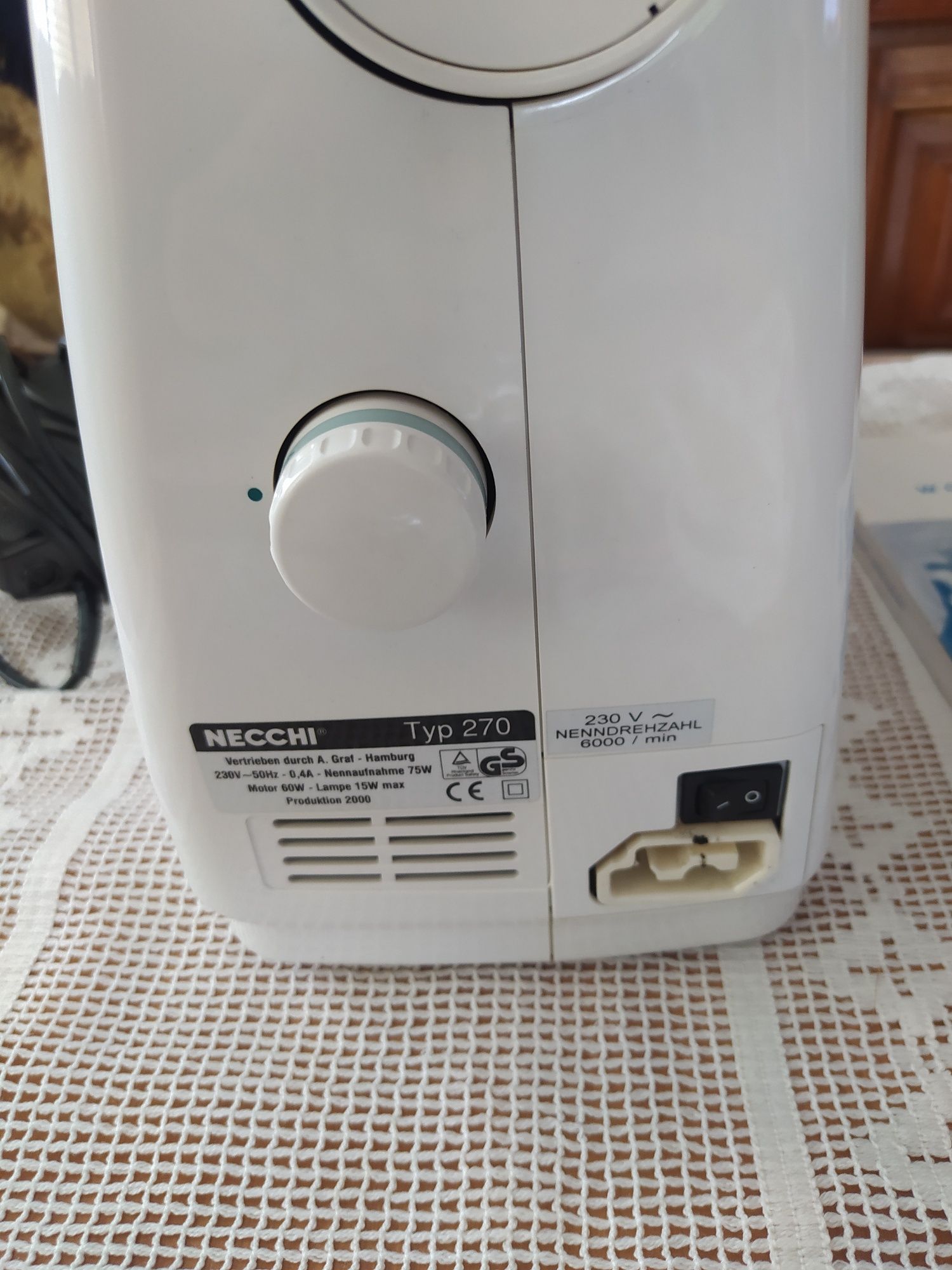 Maszyna do szycia NECCHI 270