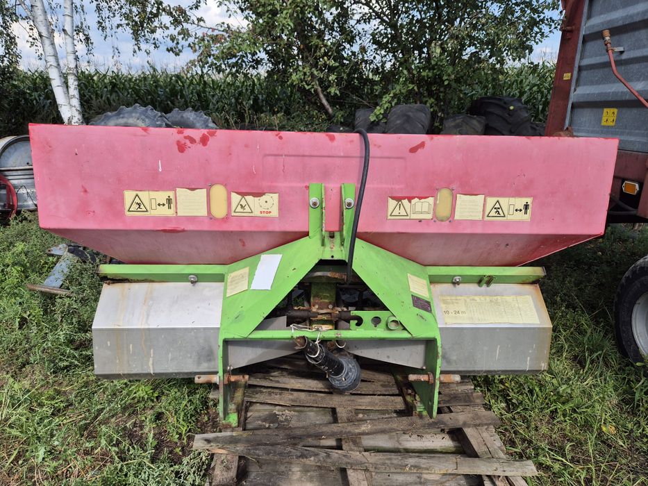 Rozsiewacz do nawozów Agromet Brzeg 850 Premium. 24m.Brutto.