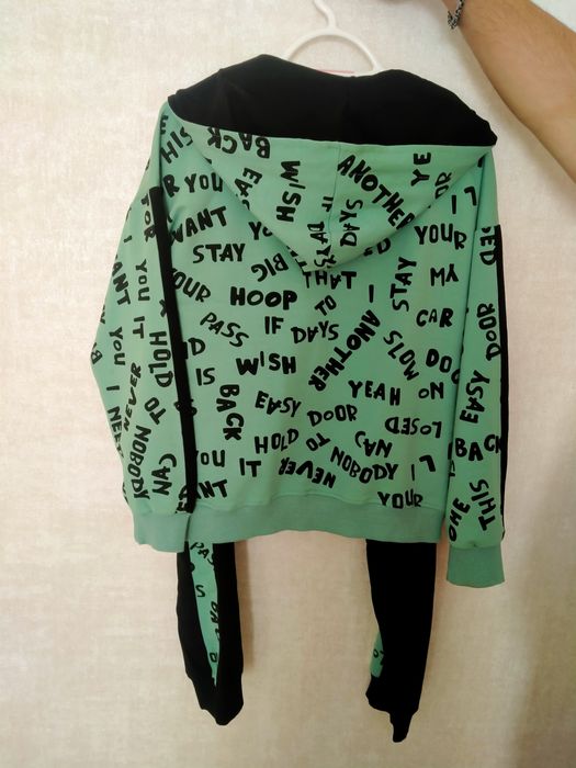 Спортивний костюм для дівчинки 10-12 років