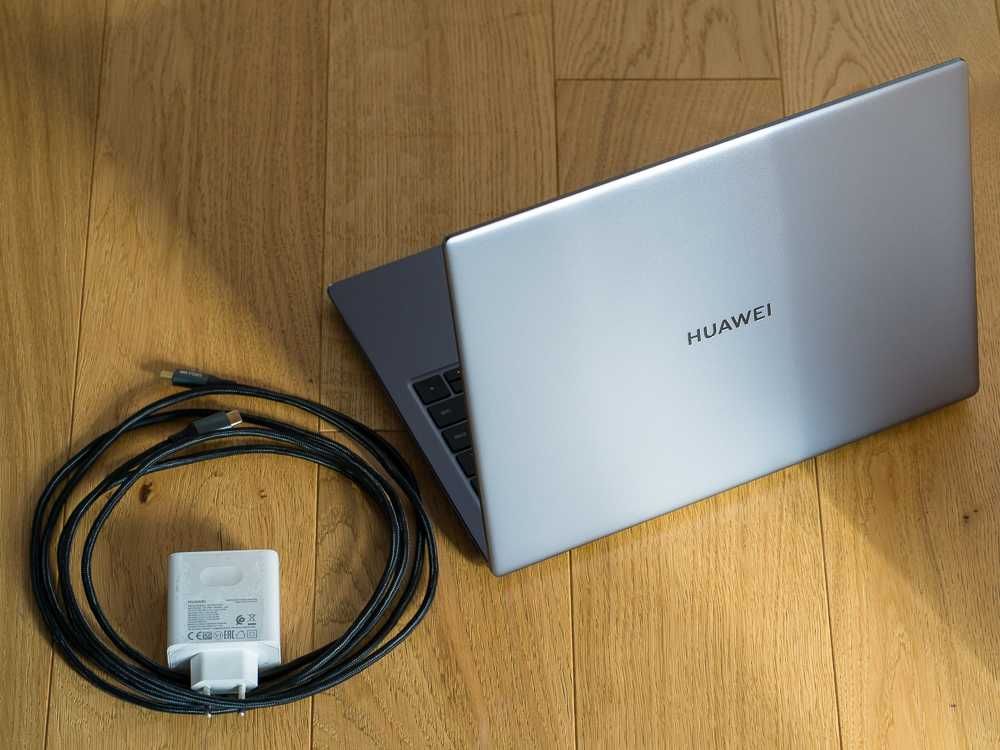 Laptop Huawei Matebook 14 512GB 16GB RAM Ryzen 5 4600H sRGB WHF9