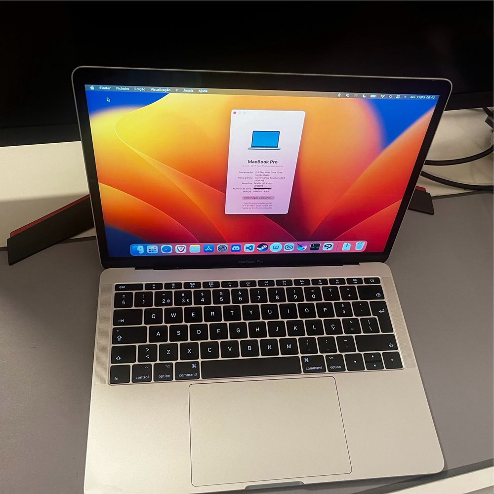 Macbook Pro - 16gb Ram / 128gb ssd