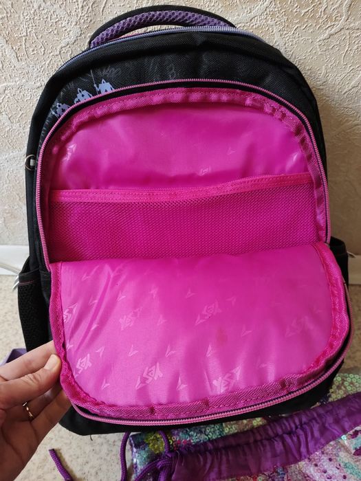 Продам рюкзак школьный Yes