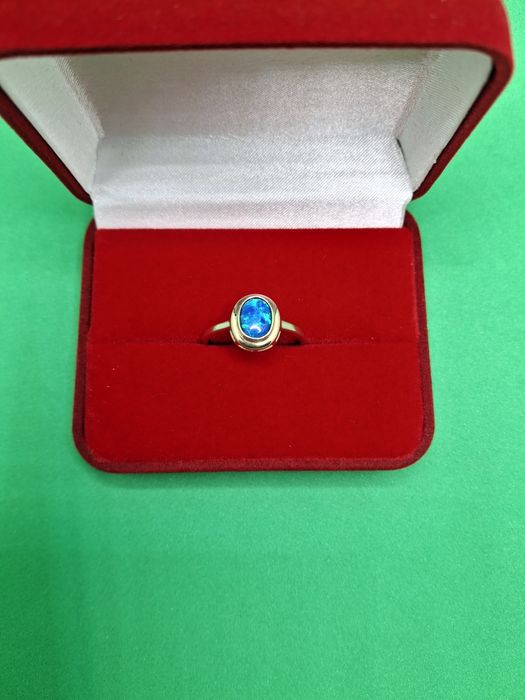 Złoty pierścionek próba 585