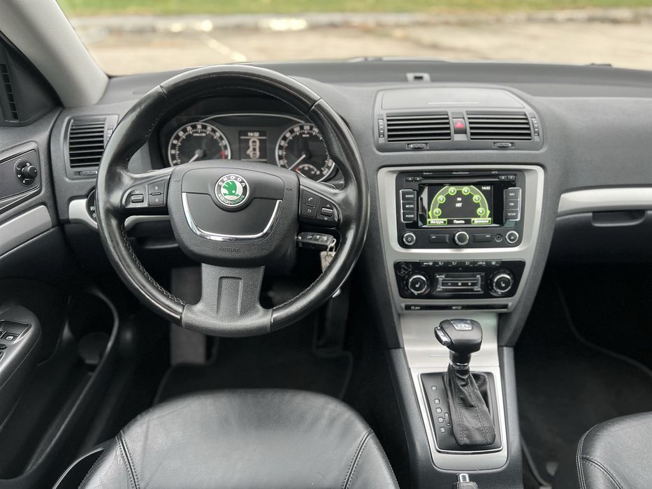Продам Skoda Octavia A5 2.0 AKПП