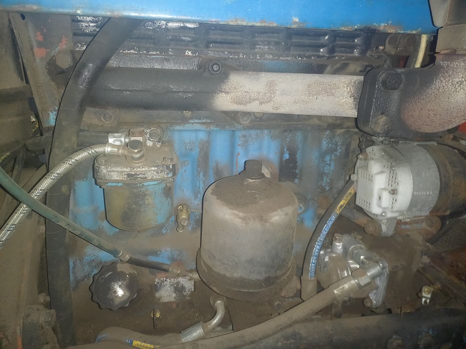 Трактор МТЗ в хорошому стані.
