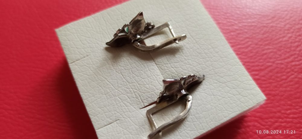 Серьги серебряные с нефритом