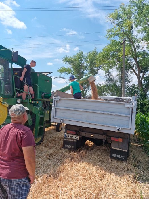 Продам  комбайна джондір обміняю