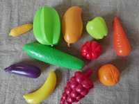 Набор пластиковых фруктов и овощей