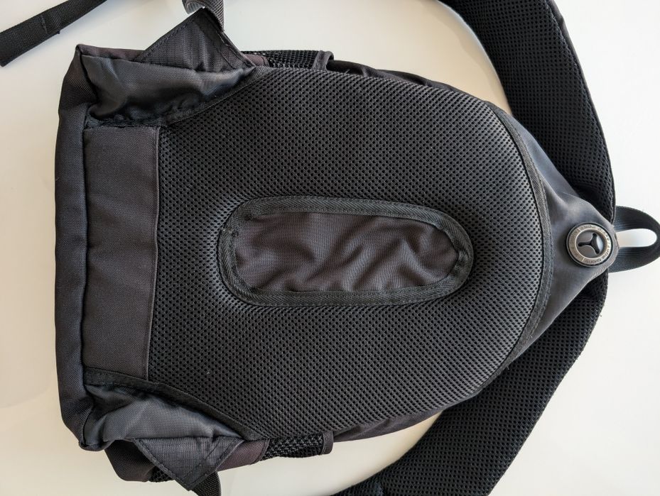 Mochila MonteCampo 12L preta