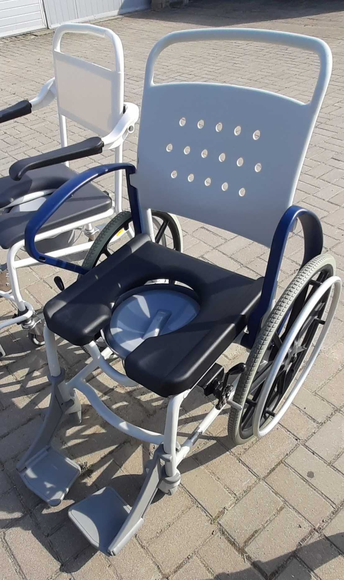 Wózek -Krzesło toaletowe kąpielowe różne rozmiary wybór w dobry stan