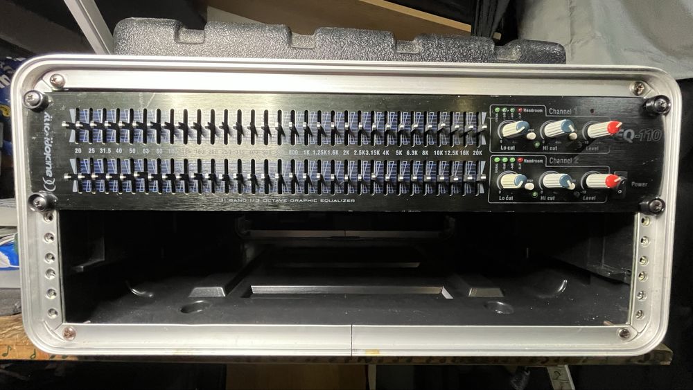 Equalizador audiophony EQ-110+Rack 19” 4U proel