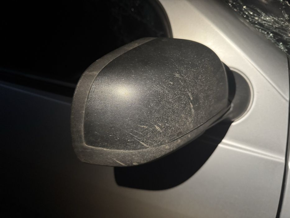 Продам Зеркала ліве та праве Renault Duster 2010-2017 років виписку!