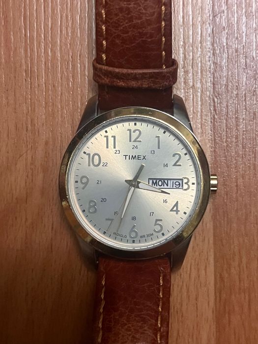 Чоловічий годинник Timex