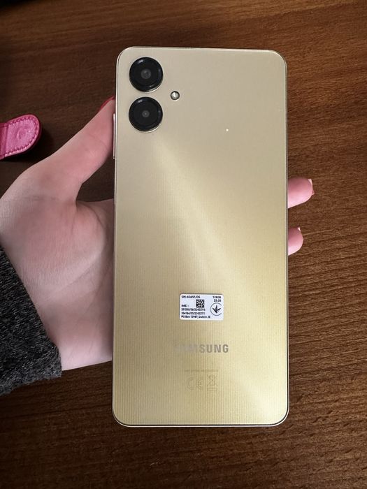Samsung A06 ще на гарантії