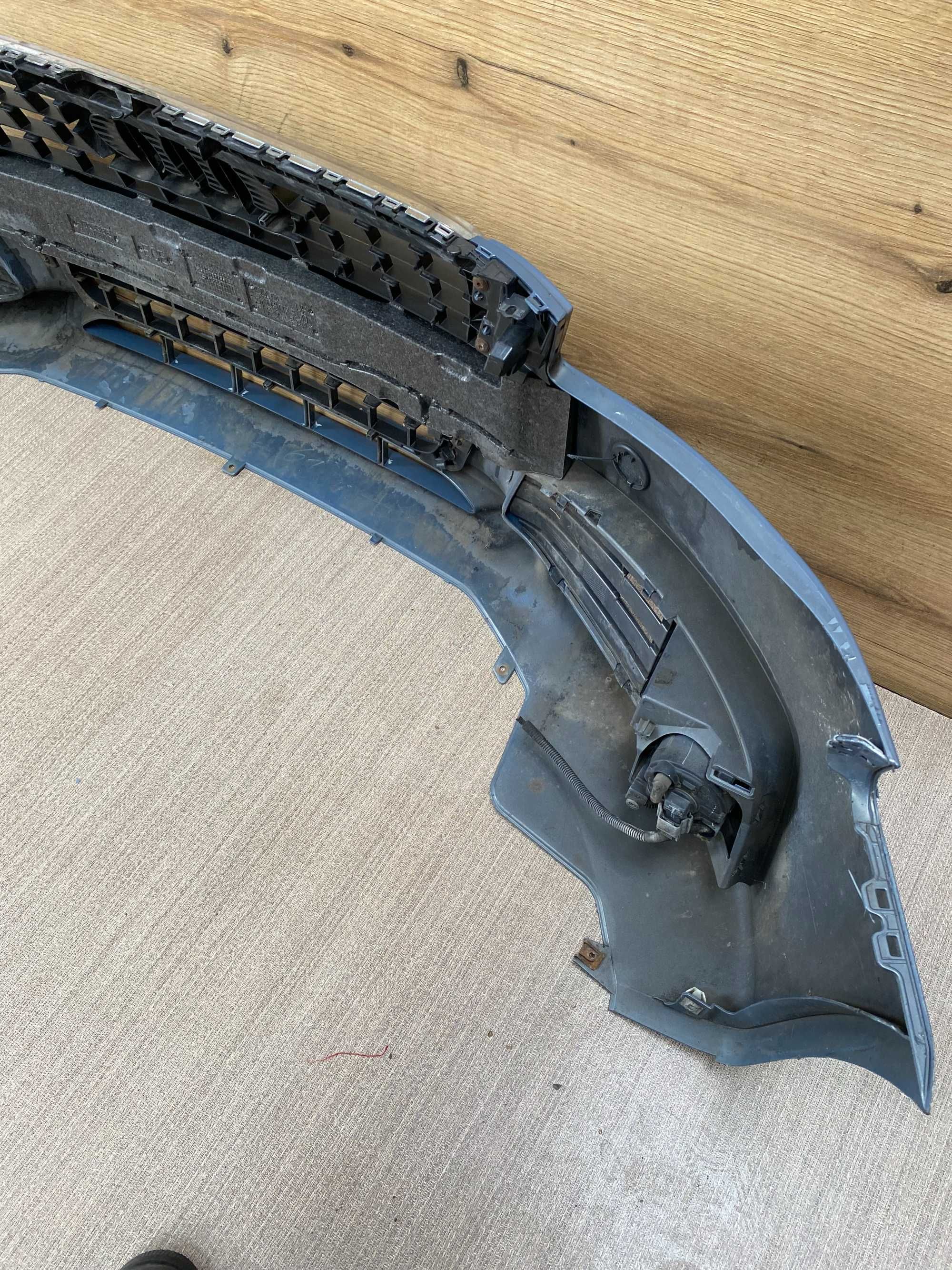 Zderzak przedni Audi a4 b8 przed lift