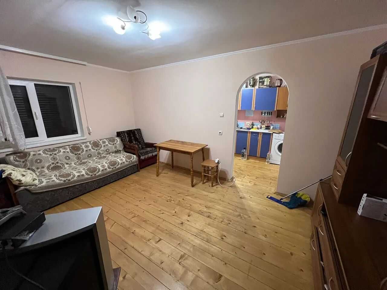 Будинок дачного типу, в 5хв. від міста, Дем"янів Лаз