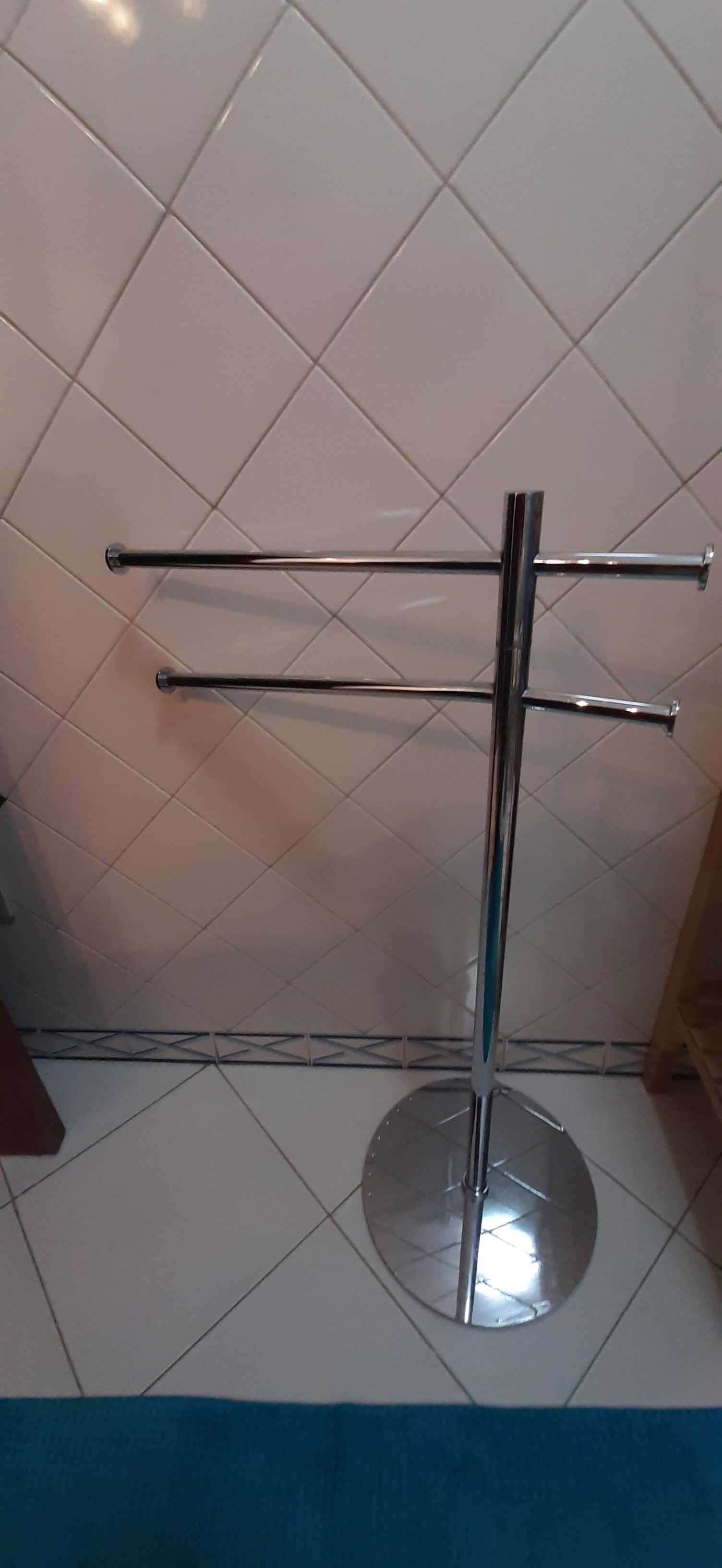 Toalheiros WC marca POM D'OR em cromado