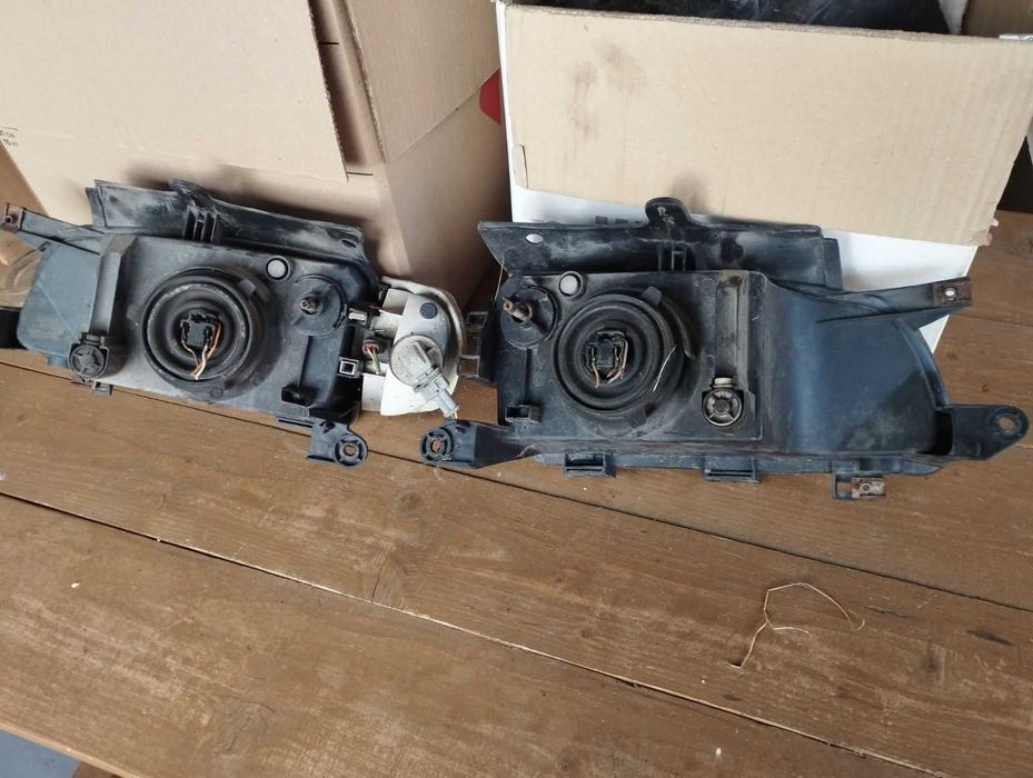 Фари Пежо Партнер