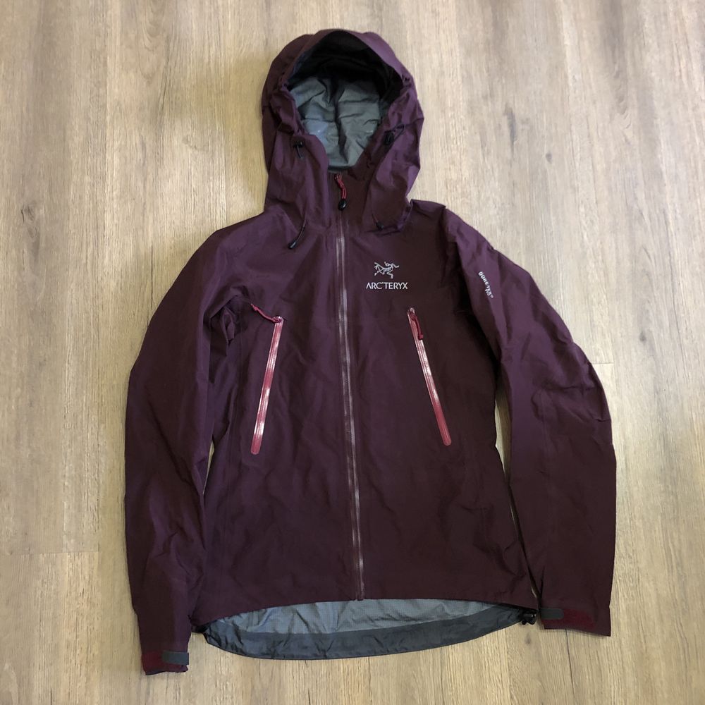 Куртка трекінгова Arcteryx