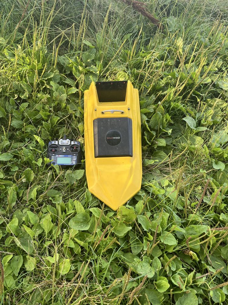 Карповий кораблик gps автопилот глубиномір