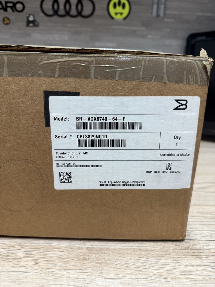 Brocade VDX 6740-64-F високопродуктивний комутатор рівня Layer 2/3