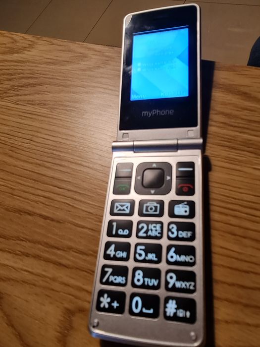 Telefon dla seniora Maxcom MM827