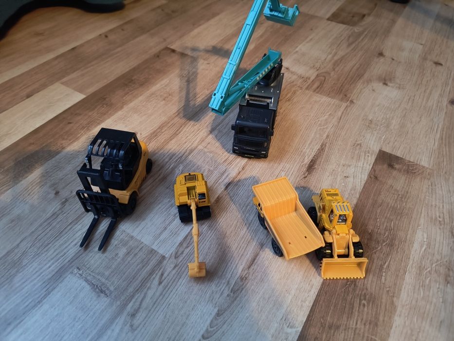 Samochodziki budowlane